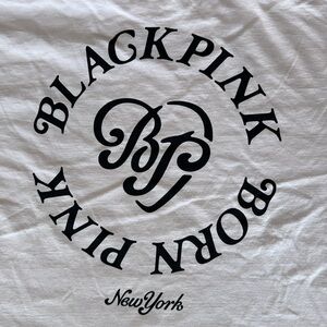 Black Pink t-shirt size L